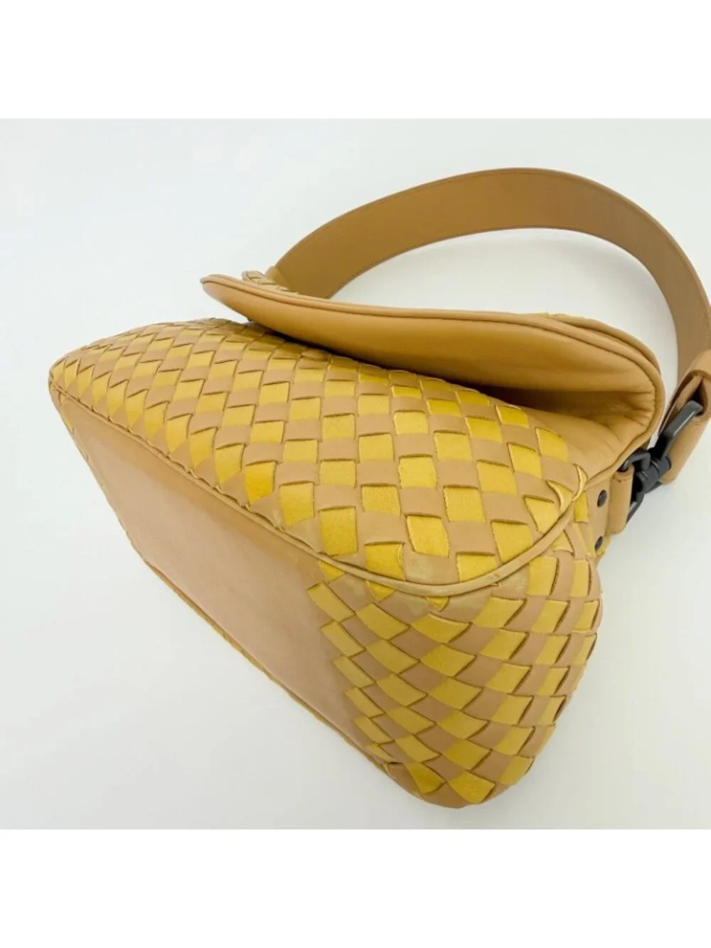 Bottega Veneta Intrecciato Flap Shoulder Bag Leather Yellow Camel Vintage